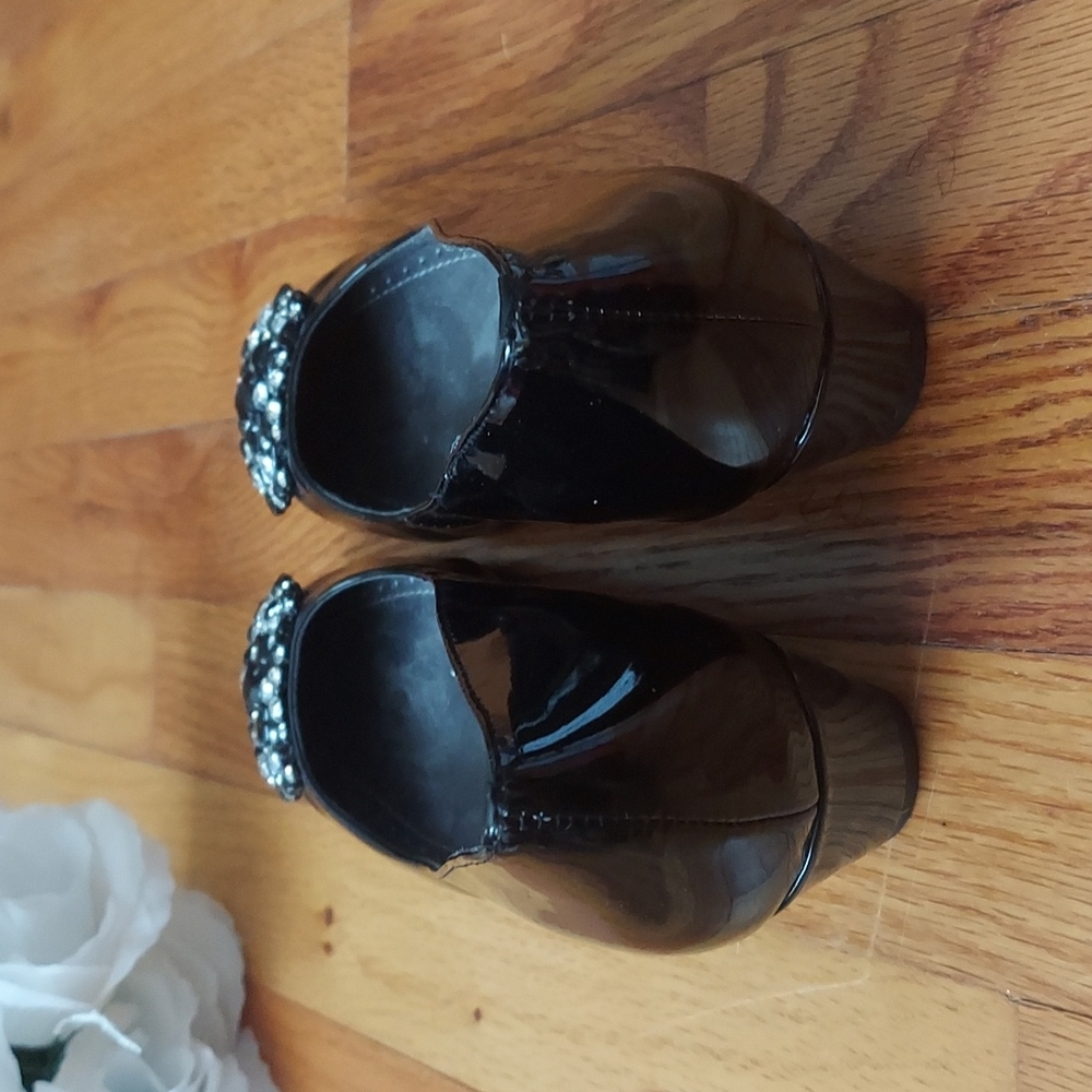 Adrienne Vittadini Palm Beach Black Patent Wedges w/ Rhinestone Details Size 6 - Picture 8 of 16